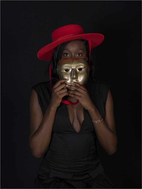 Diva au masque doré